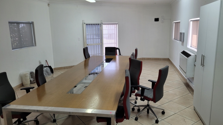 To Let commercial Property for Rent in Stikland Western Cape